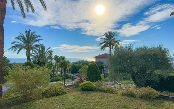 Appartement à vendre    2 pièces • 58,40 m2 Nice