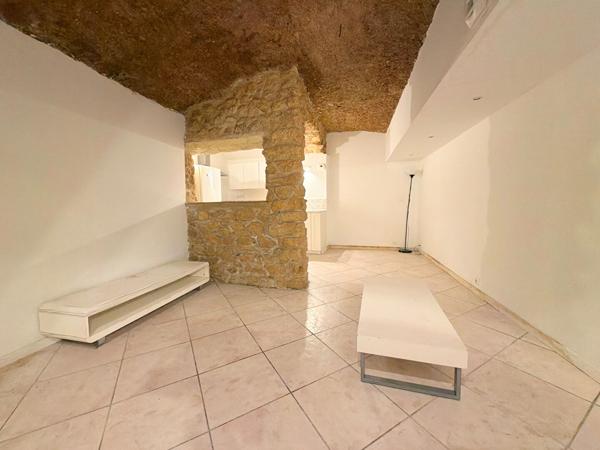 A VENDRE PERTUIS 84120 PROCHE CENTRE VILLE APPARTEMENT TYPE 2 DE 42 M² EN SOUPLEX