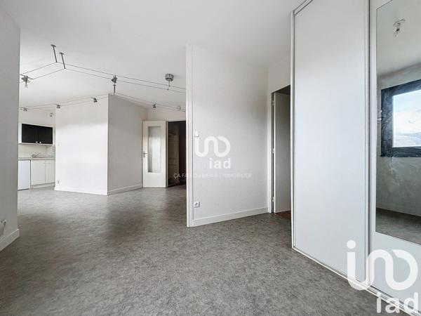 Appartement 2 pièces de 37 m² à Échirolles (38130)