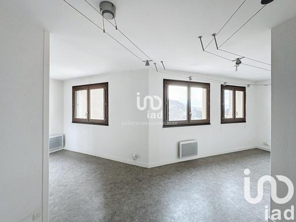 Appartement 2 pièces de 37 m² à Échirolles (38130)