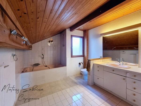 Maison à vendre 5 pièces 140m² à GAILLARD (74)