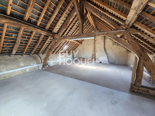 MAISON À LOUER DE 5 PIÈCES DE 156,90 M²