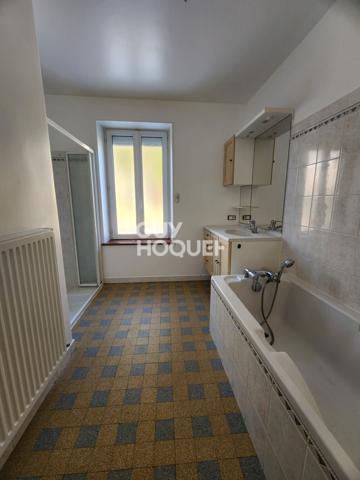 MAISON À LOUER DE 5 PIÈCES DE 156,90 M²