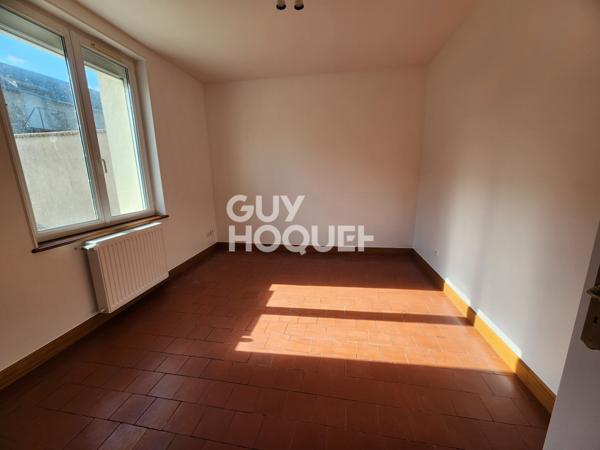 MAISON À LOUER DE 5 PIÈCES DE 156,90 M²