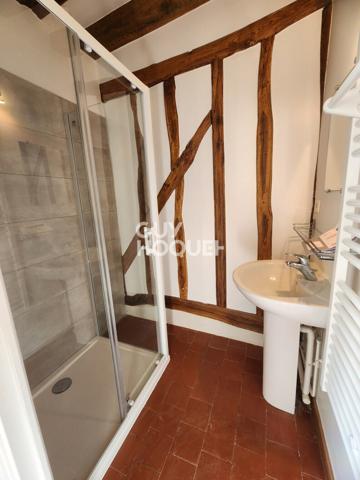 MAISON À LOUER DE 5 PIÈCES DE 156,90 M²