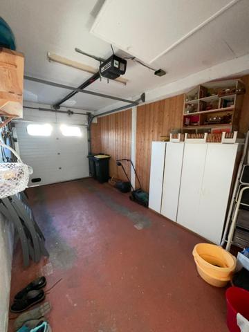 Maison, 3 chambres, jardin, garage.