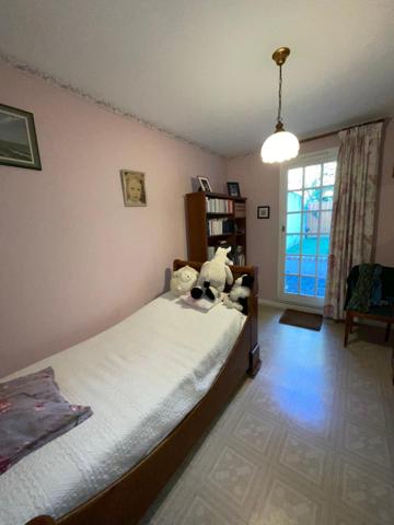 Maison, 3 chambres, jardin, garage.