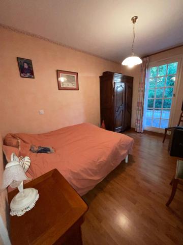 Maison, 3 chambres, jardin, garage.