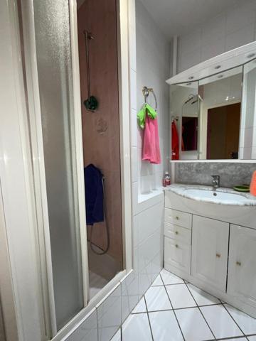 Maison, 3 chambres, jardin, garage.