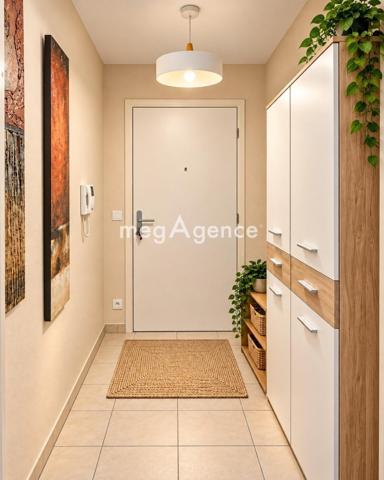 Appartement à MANTES-LA-JOLIE, 78200 - 2 pièces 48m²