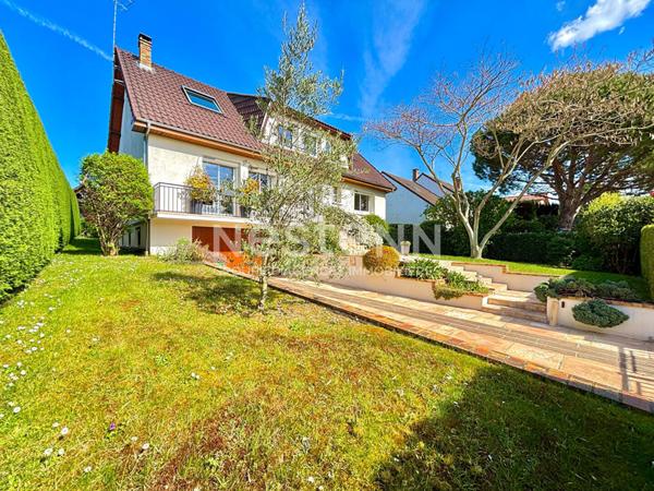 Grande maison familiale et Lumineuse 200 m² - Jardin, insert, cuisine ouverte - Verrières-le-Buisson