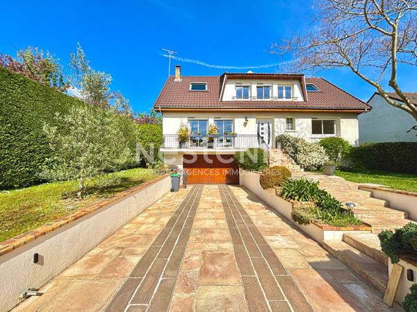 Grande maison familiale et Lumineuse 200 m² - Jardin, insert, cuisine ouverte - Verrières-le-Buisson