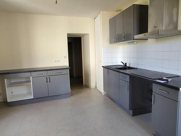 Appartement Pamproux 3 pièce(s), Pamproux 79800