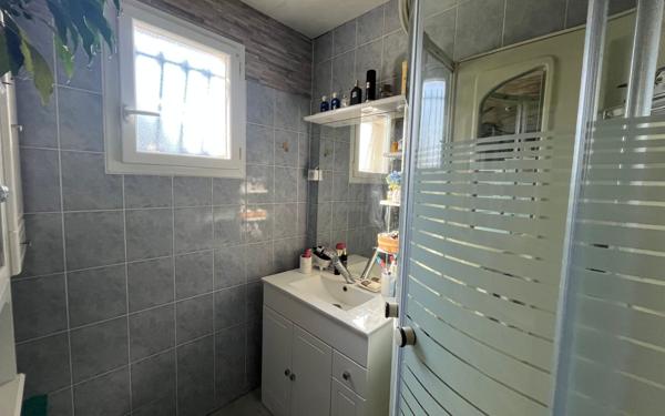 Maison à vendre    2 pièces • 75 m2 Chaillac-sur-Vienne