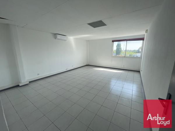 BUREAUX - LOYER ATTRACTIF - MAUGUIO FREJORGUES