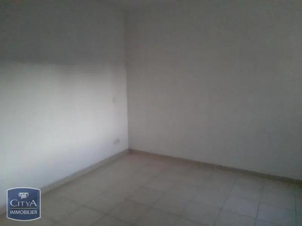 Appartement à louer 2 pièces 48.61m² Pont-Saint-Esprit (30130)