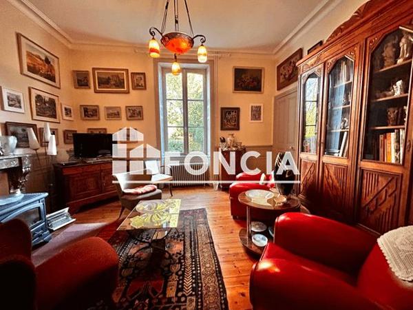 À vendre Maison 10 pièces 309.59 m² - La Roche-sur-yon 85000