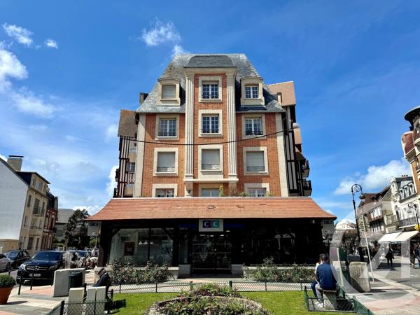 Appartement F3 à vendre  3 pièces - 72,75 m 2   DEAUVILLE  - 14
