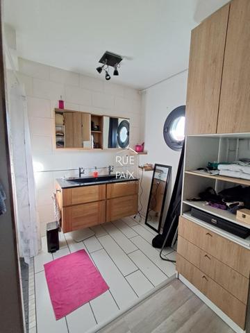 86530 NAINTRE NAINTRE plain-pied d'environ 169 m² / 4 chambres / double garage