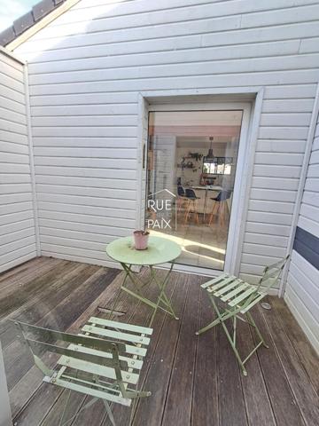 86530 NAINTRE NAINTRE plain-pied d'environ 169 m² / 4 chambres / double garage