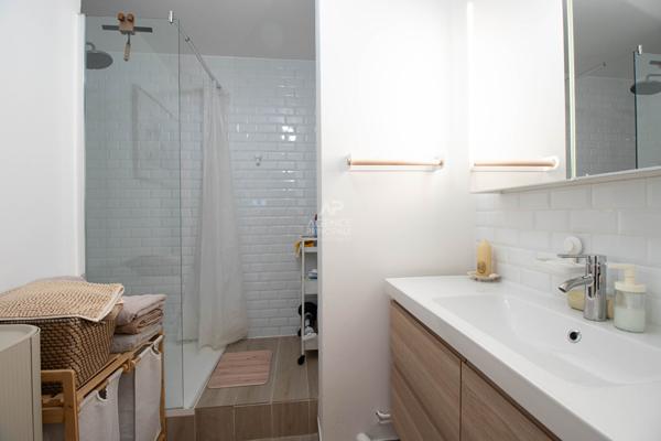 PARIS 19EME- RUE MANIN- A PROXIMITÉ IMMÉDIATE DES BUTTES-CHAUMONT 649 000 € **  - Référence  6831-SB