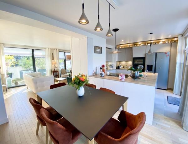 Duplex en roof top 118 m2 5 pièces 4 chambres 2 parkings