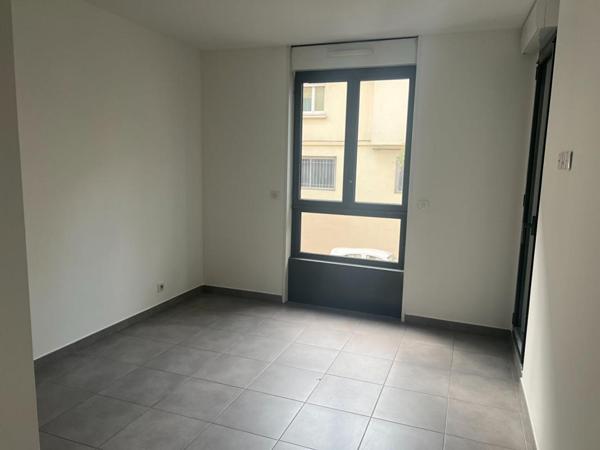 Très beau 3 pièces de 69 m2 au port d'Antibes