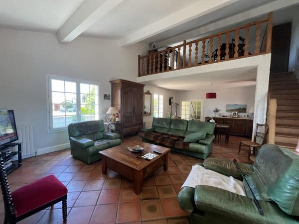 Maison à vendre |  Tonneins |  6 pièces | 220 m²