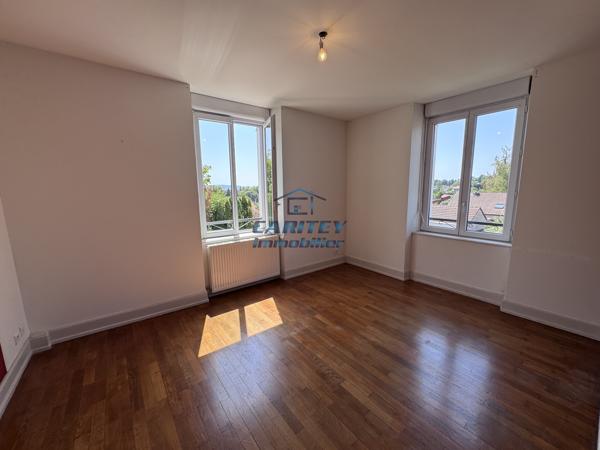 Maison individuelle de 140 m² sur un terrain de 485 m² située sur la commune de LUXEUIL LES BAINS