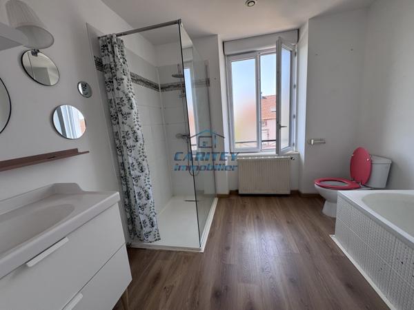 Maison individuelle de 140 m² sur un terrain de 485 m² située sur la commune de LUXEUIL LES BAINS