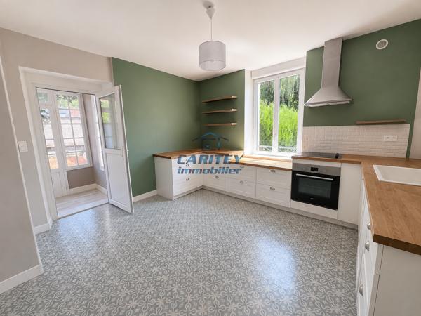 Maison individuelle de 140 m² sur un terrain de 485 m² située sur la commune de LUXEUIL LES BAINS