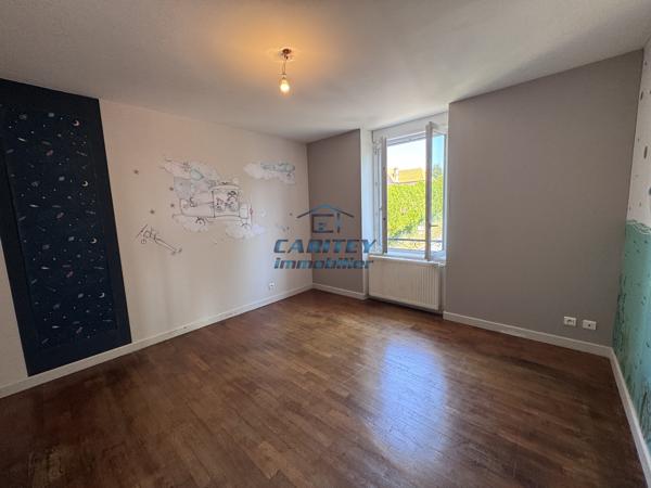 Maison individuelle de 140 m² sur un terrain de 485 m² située sur la commune de LUXEUIL LES BAINS