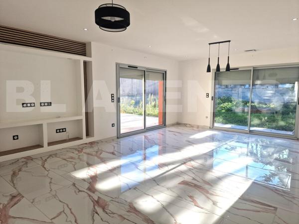 🏡 Maison récente fin 2023 de plain-pied avec appartement T2 – Centre-ville de Castelsarrasin