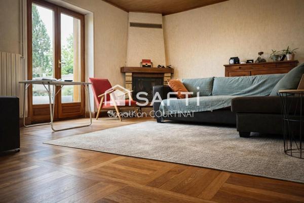 Maison avec terrain de 2550 m² - Magnet