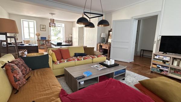 Charmante maison coeur de ville  Saint-Jean-d'Angély (17400)