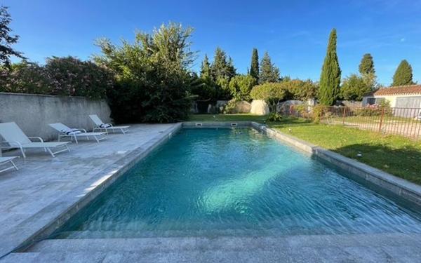 Maison à vendre    6 pièces •  Le Pontet