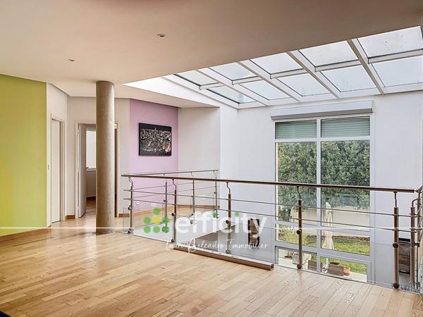 Maison 10 pièces - 370 m² Bien prestige