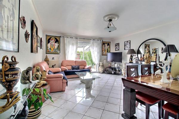 Maison à Elancourt 5 pièces de 92 m² sur une parcelle de 129 m²