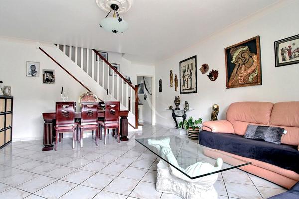 Maison à Elancourt 5 pièces de 92 m² sur une parcelle de 129 m²