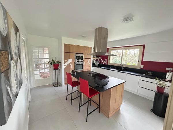 Maison 10 pièces 261m² Nivillac (56130)