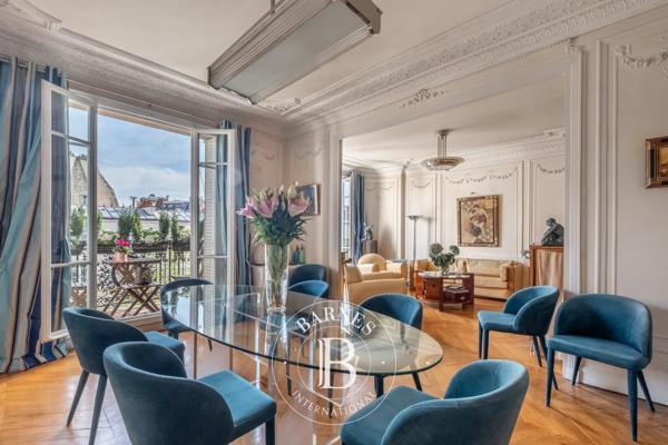 Paris 7ème, Appartement 3 Chambres -  130 m² à vendre