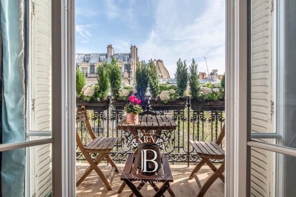 Paris 7ème, Appartement 3 Chambres -  130 m² à vendre