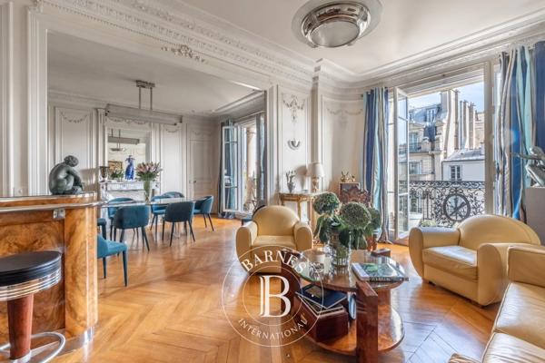 Paris 7ème, Appartement 3 Chambres -  130 m² à vendre