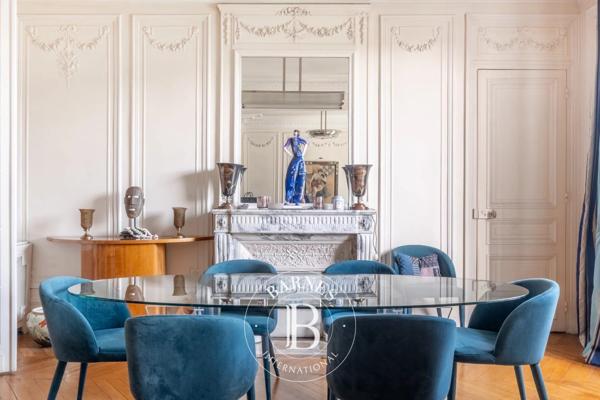 Paris 7ème, Appartement 3 Chambres -  130 m² à vendre