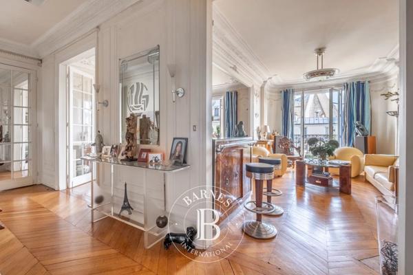 Paris 7ème, Appartement 3 Chambres -  130 m² à vendre