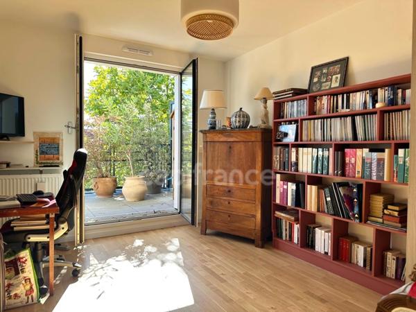 Appartement 4 pièces dernier étage avec terrasse de 52 m2 SAINT MAUR DES FOSSES (94)