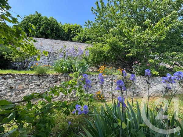 Maison à vendre  4 pièces - 130,25 m 2   CHATEAU THIERRY  - 02