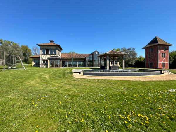 Versailleux (01330) Propriété à vendre pour famille avec enfants à Versailleux