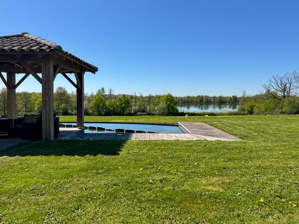 Versailleux (01330) Propriété à vendre pour famille avec enfants à Versailleux