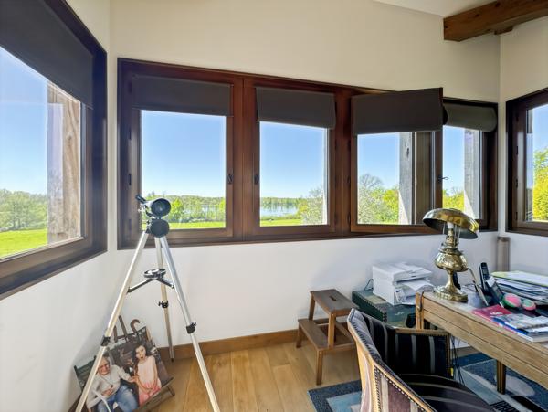Versailleux (01330) Propriété à vendre pour famille avec enfants à Versailleux